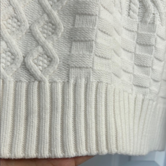 Ann Taylor Cotton Blend Cable Knit Long Sleeve Sweater. EUC - Picture 7 of 7